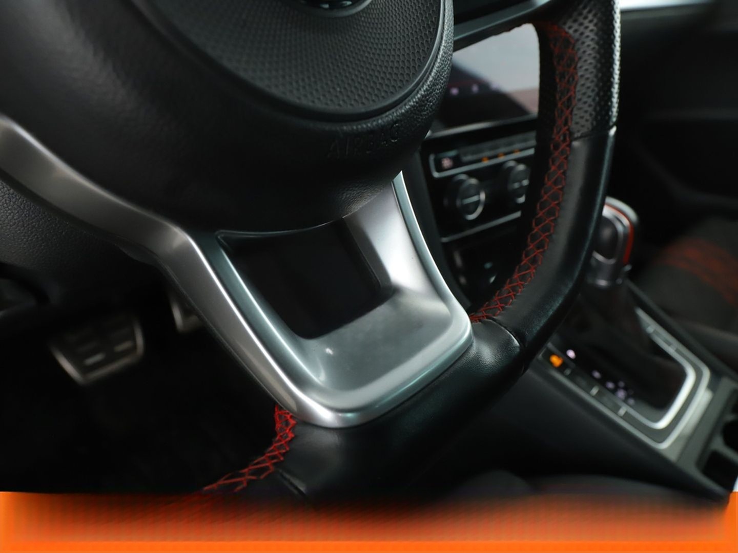Volkswagen Golf VII 2.0 TSI GTI TCR Aut.*DYNAUDIO*LED*PDC* foto 32