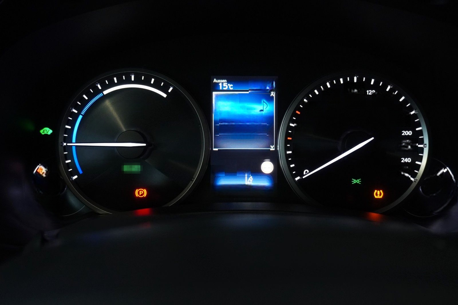 Lexus NX 300h Amazing Edition AHK LED Kamera foto 25