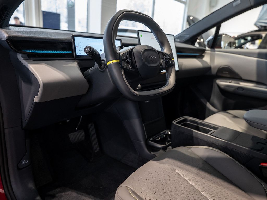 Lynk&Co 02 More KAMERA H/K NAVI W-LAN ACC LED PANO 360° foto 16