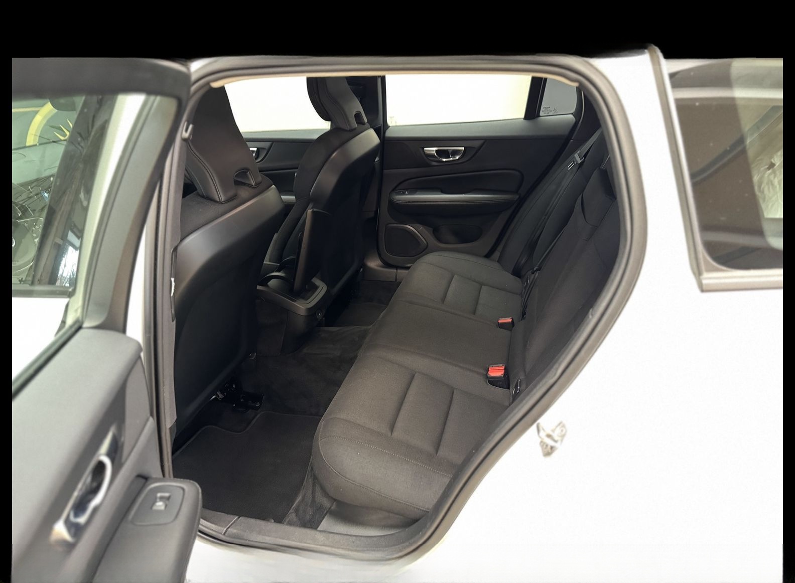 Volvo V60 Kombi B3 B Momentum *LED*Navi*Kamera*SHZ*17Z foto 15