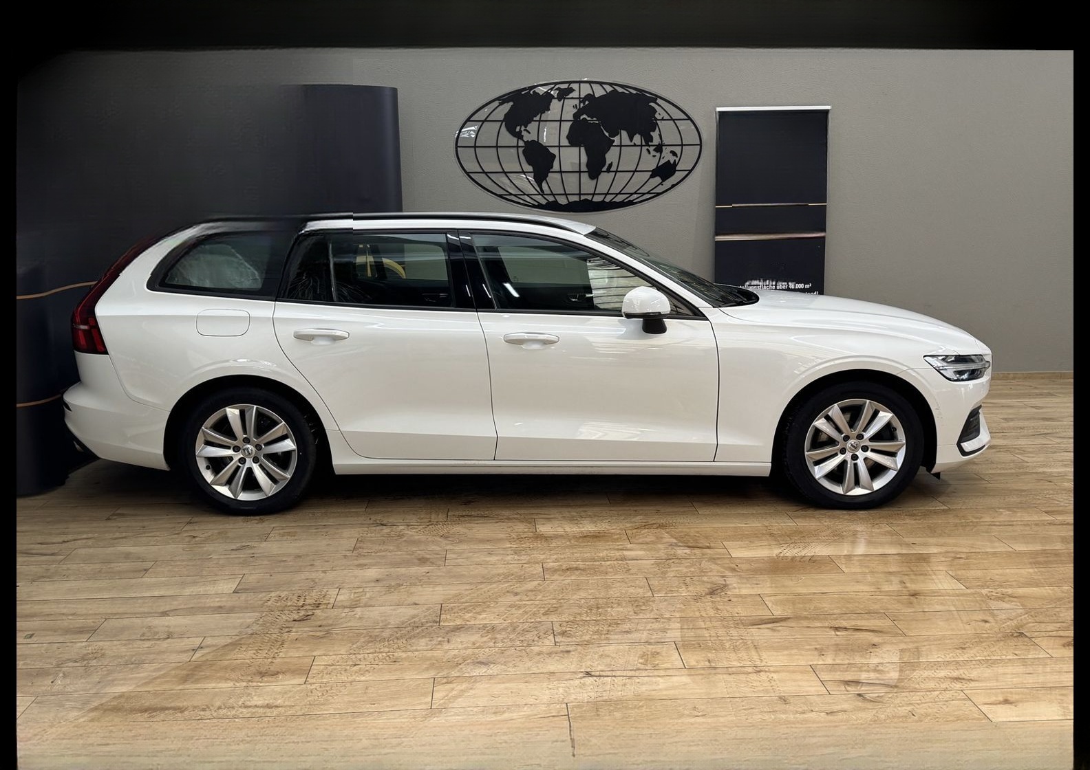 Volvo V60 Kombi B3 B Momentum *LED*Navi*Kamera*SHZ*17Z foto 6