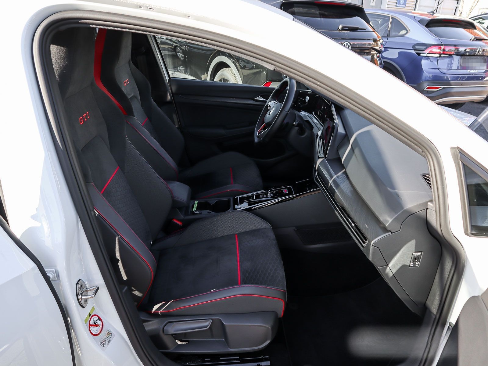 Volkswagen Golf VIII GTI Clubsport 2.0 TSI BlackStyle IQ.Li foto 13