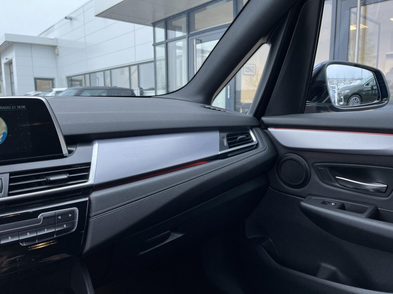 BMW 220i Active Tourer M Sport ACC SHz LED RFK Navi foto 18