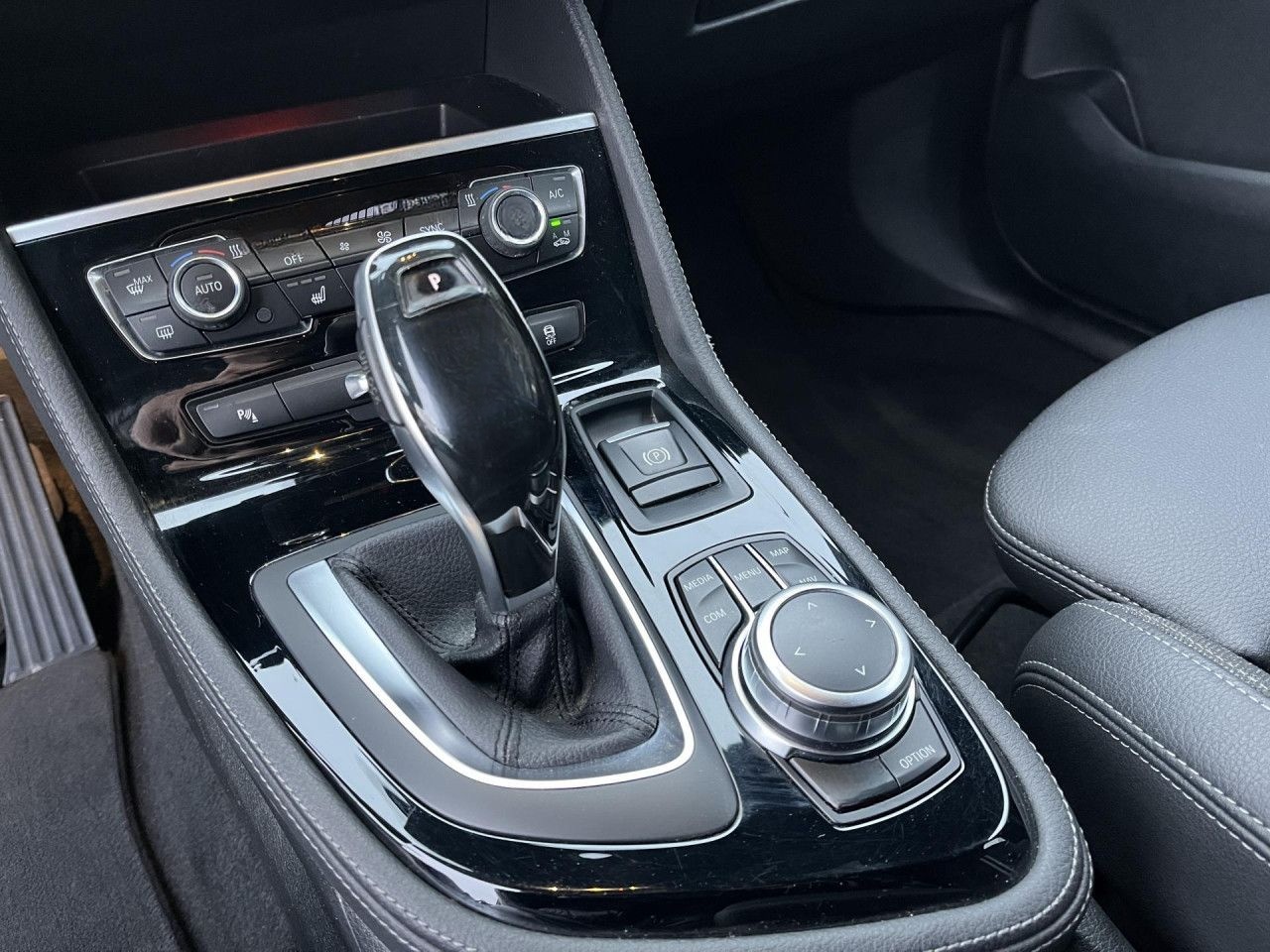 BMW 220i Active Tourer M Sport ACC SHz LED RFK Navi foto 20