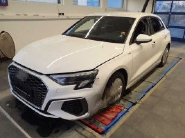 Audi A3 Sportback 40 TDI quattro S line*Navi*LED*Alu* foto 2
