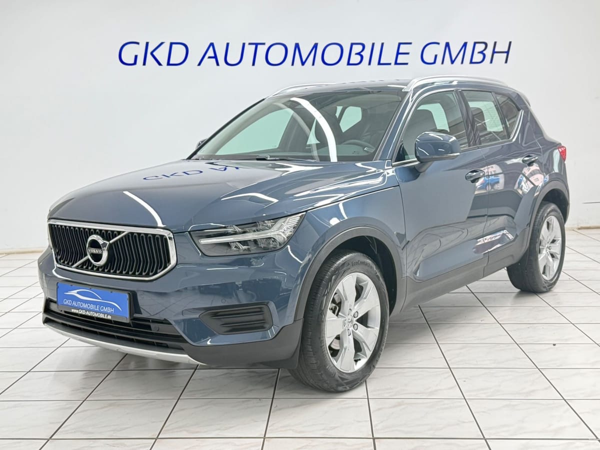 Volvo XC40 Momentum Pro 2WD Navi Carplay Kamera