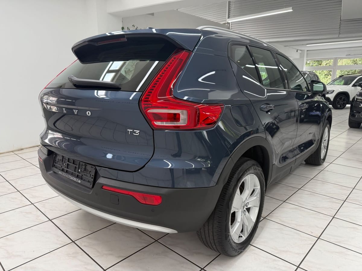 Volvo XC40 Momentum Pro 2WD Navi Carplay Kamera foto 3