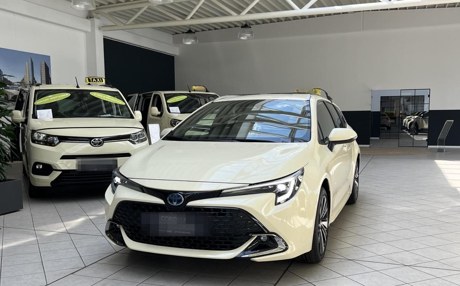 Toyota Corolla 1,8l Hybrid Teamplayer Taxi foto 1