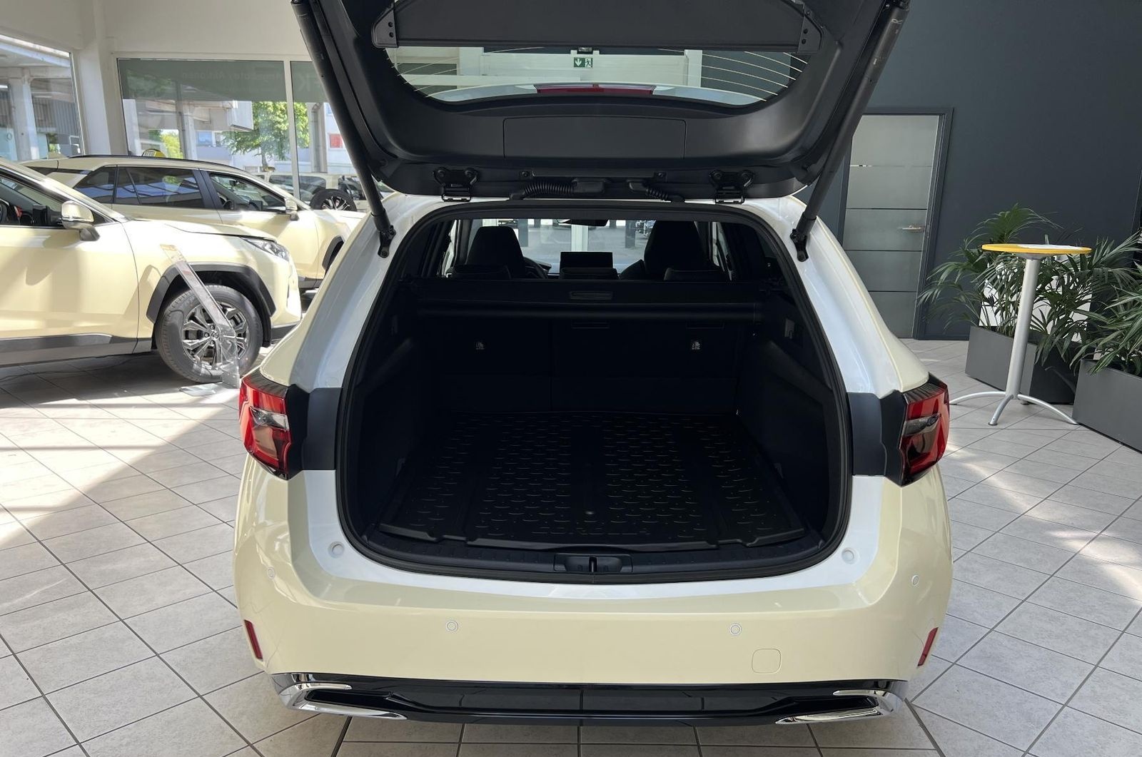 Toyota Corolla 1,8l Hybrid Teamplayer Taxi foto 9