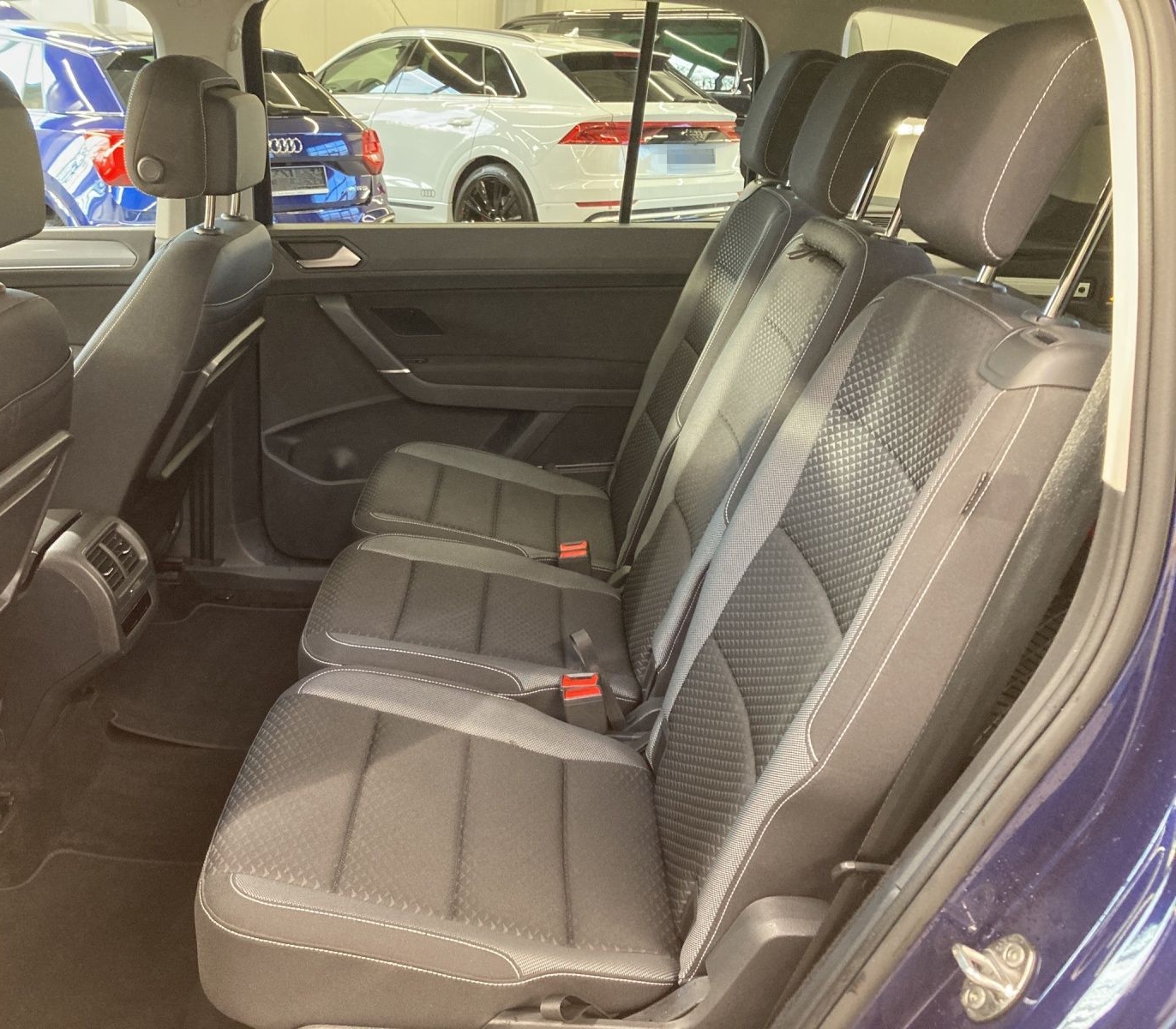 Volkswagen Touran TSI DSG Active 7-Si. ACC Kamera Navi AHK foto 17