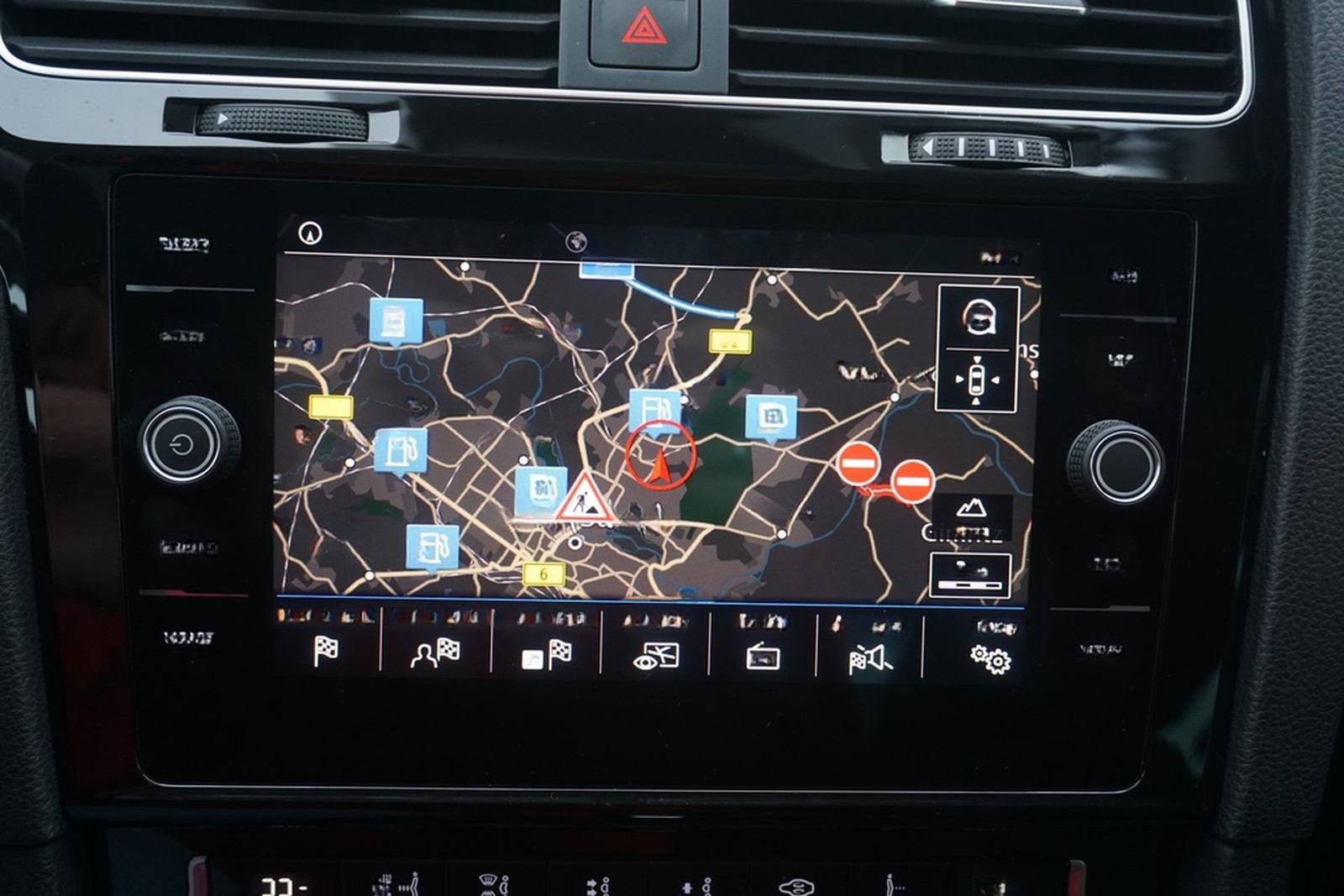 Volkswagen Golf VII 1.5 TSI DSG Highline LED Navi Kamera foto 12