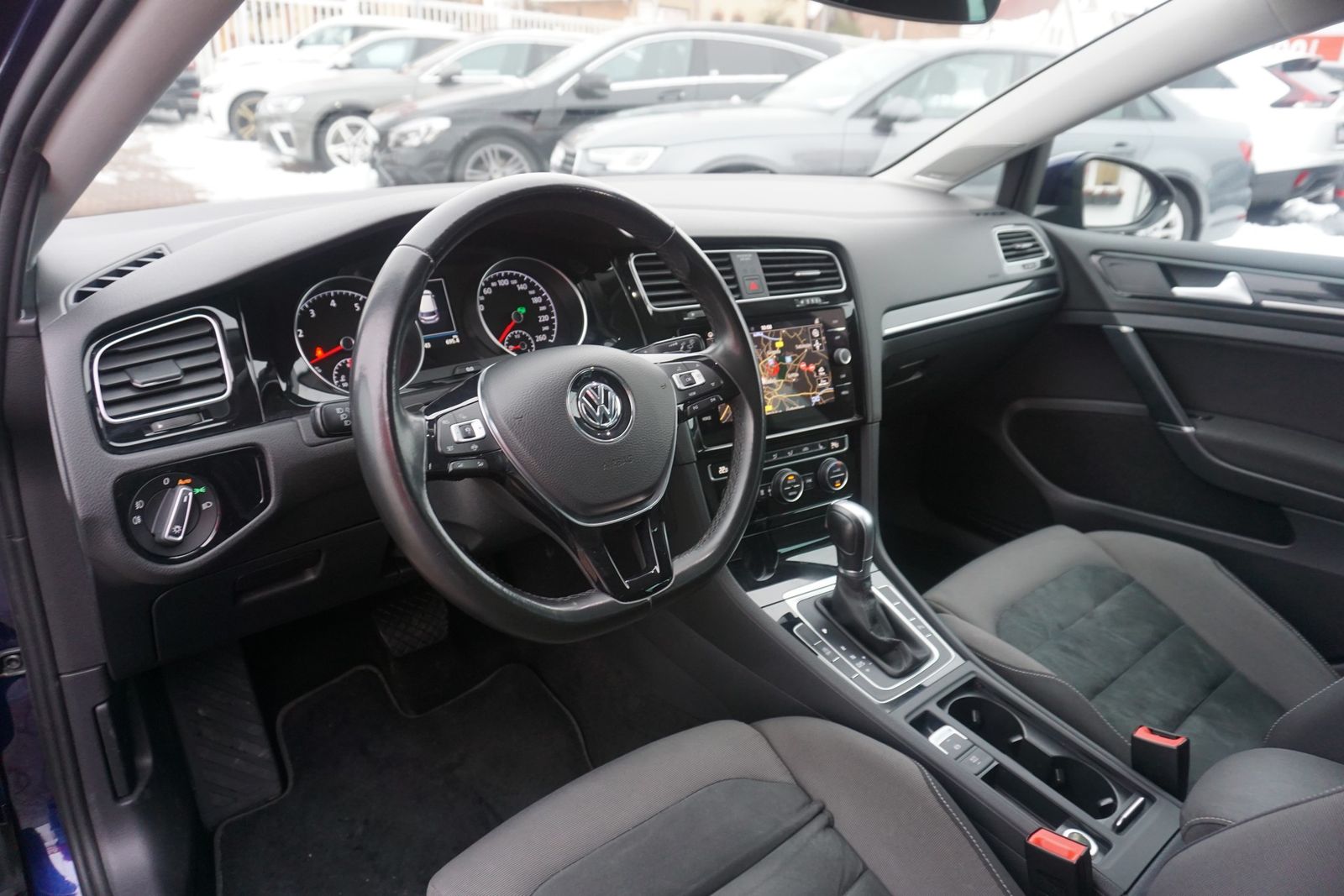Volkswagen Golf VII 1.5 TSI DSG Highline LED Navi Kamera foto 10