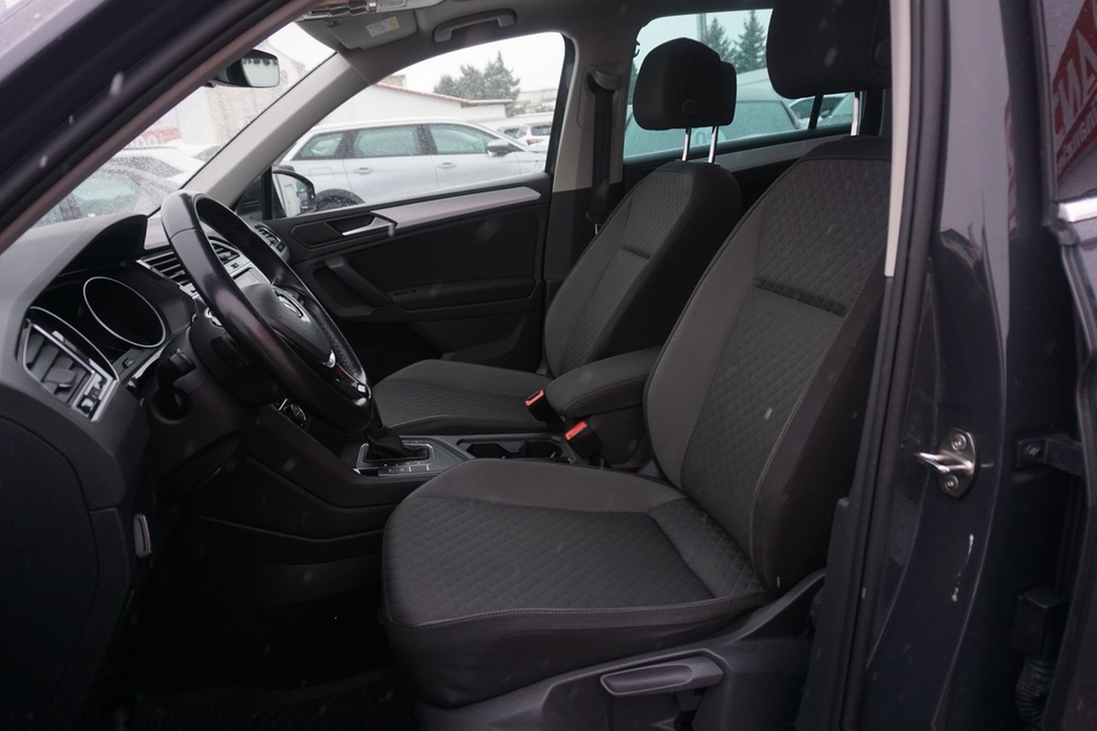 Volkswagen Tiguan 1.5 TSI Comfortline DSG Panorama ACC PDC foto 11
