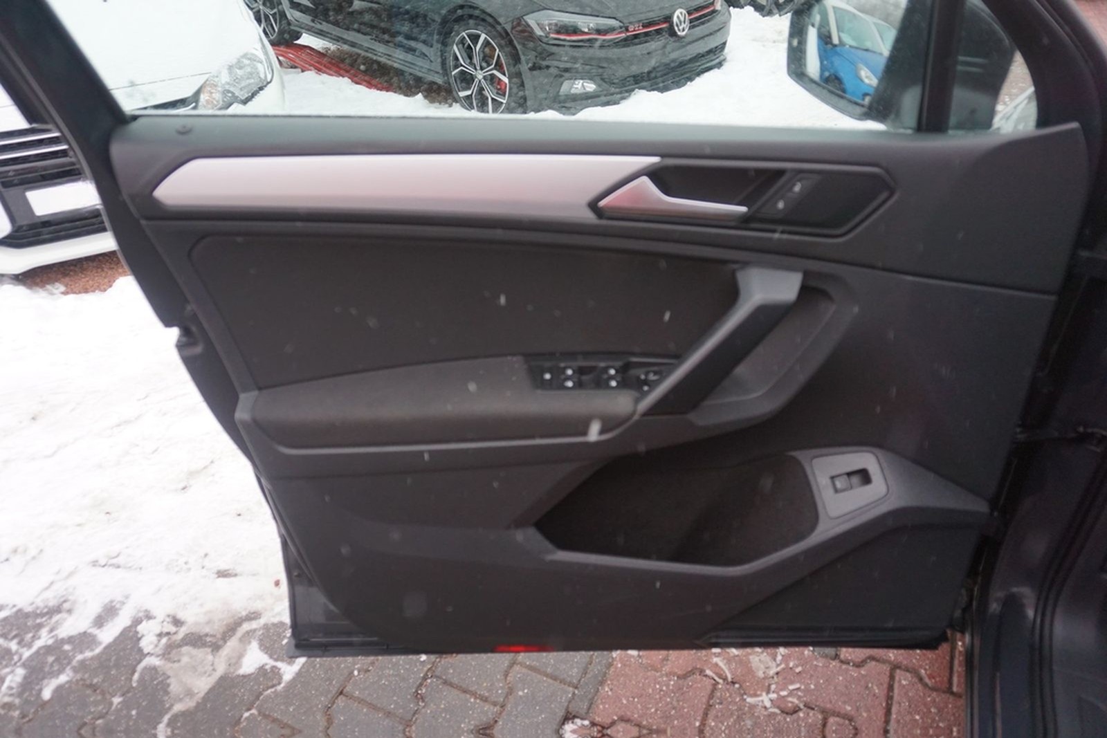 Volkswagen Tiguan 1.5 TSI Comfortline DSG Panorama ACC PDC foto 29