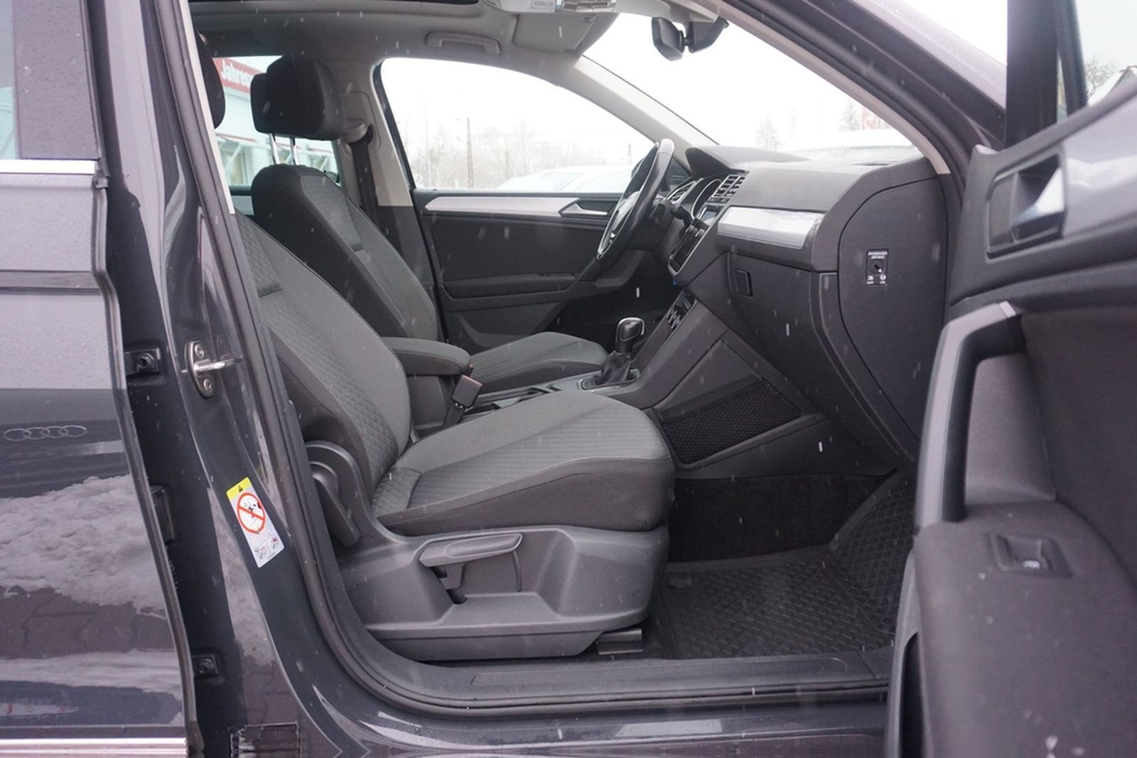 Volkswagen Tiguan 1.5 TSI Comfortline DSG Panorama ACC PDC foto 32