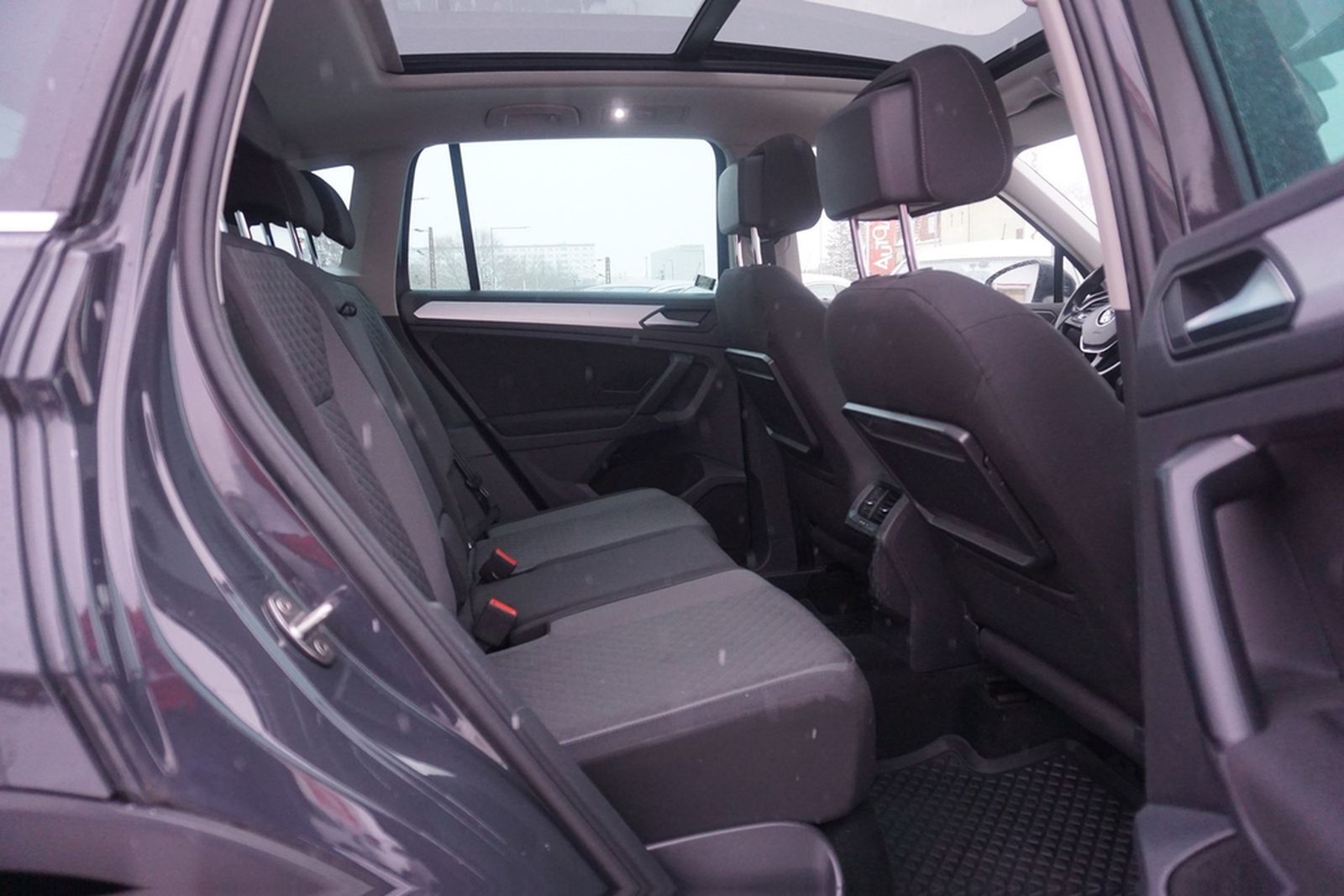 Volkswagen Tiguan 1.5 TSI Comfortline DSG Panorama ACC PDC foto 33