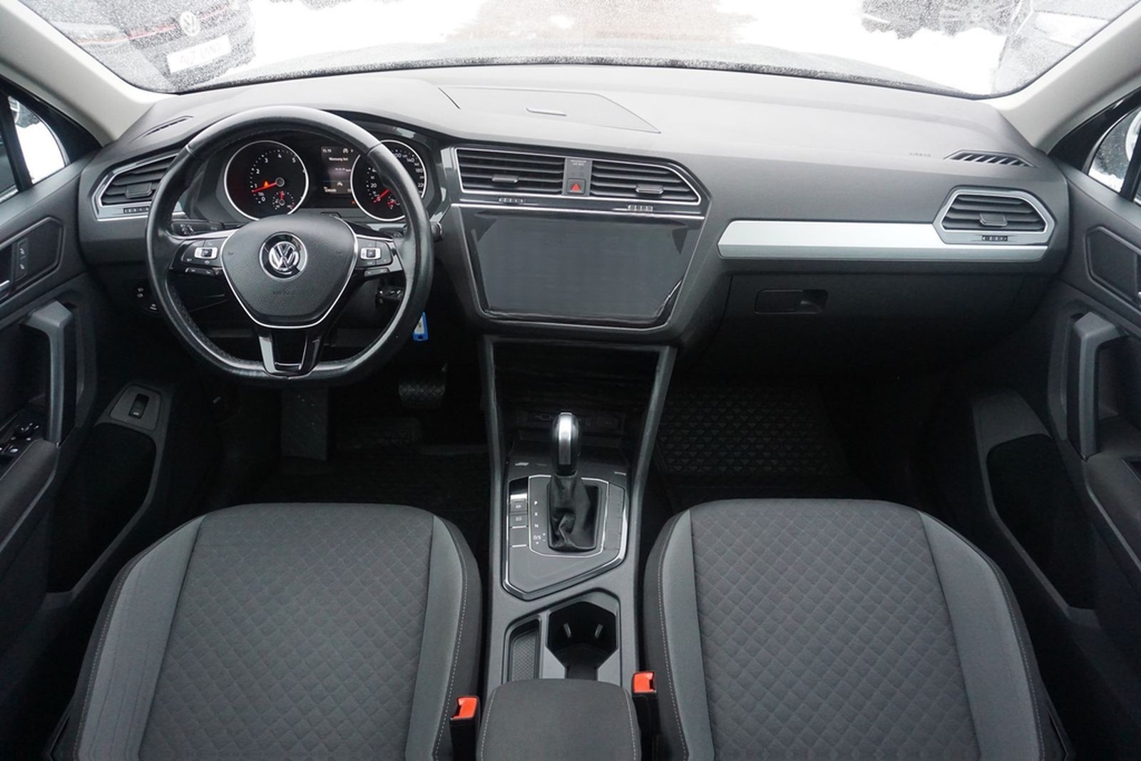 Volkswagen Tiguan 1.5 TSI Comfortline DSG Panorama ACC PDC foto 8