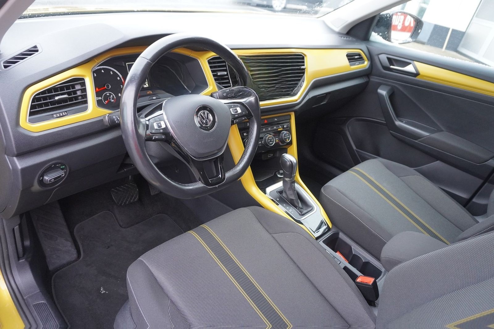 Volkswagen T-Roc 1.5 TSI  Style DSG LED Navi AHK Sitzheizun foto 8