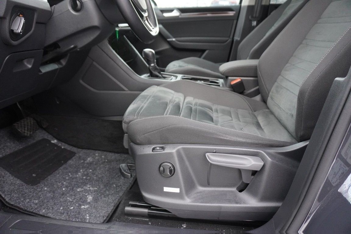 Volkswagen Touran 1.5 TSI DSG R-line LED Navi ACC Kamera foto 10