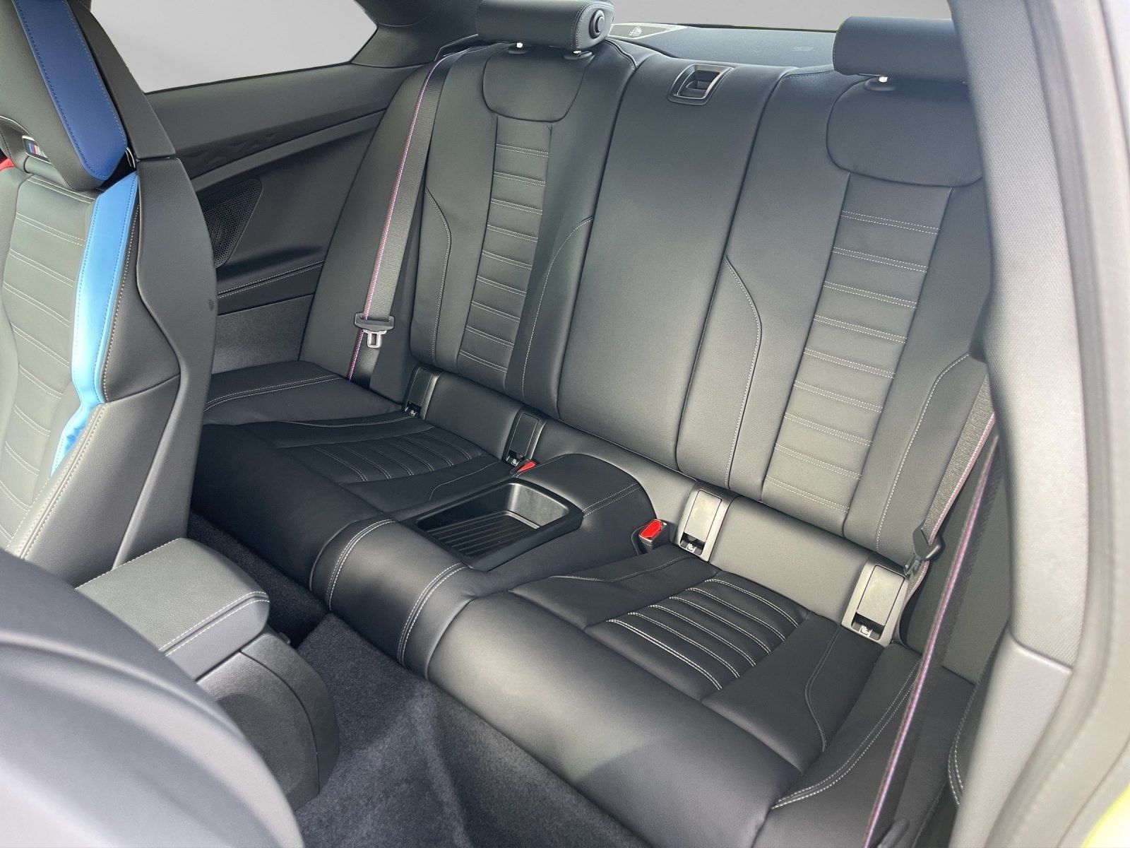 BMW M2 Coupé Carbondach Carbon Interieur eSitze foto 10