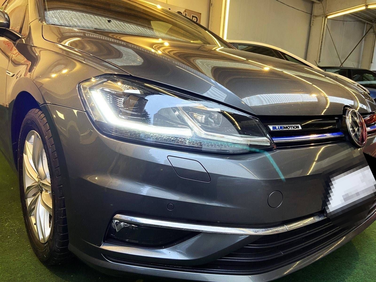 Volkswagen Golf Variant Highline BlueMotion Sonderedition A foto 28