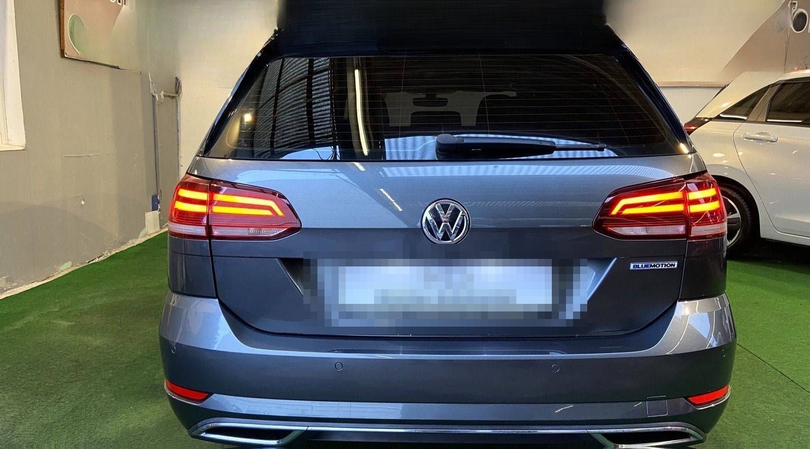 Volkswagen Golf Variant Highline BlueMotion Sonderedition A foto 8