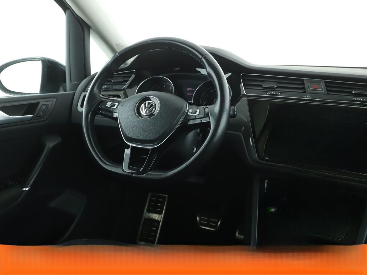 Volkswagen Touran 1.5 TSI ACT IQ.DRIVE Aut.*NAVI*ACC*PANO* foto 13
