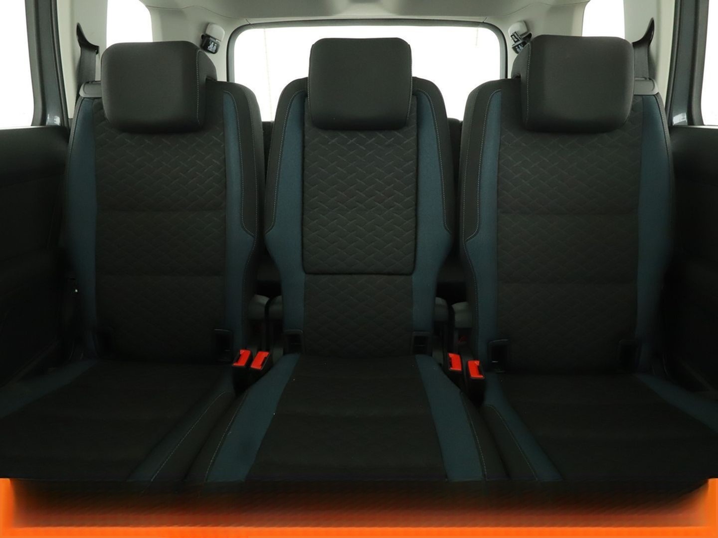 Volkswagen Touran 1.5 TSI ACT IQ.DRIVE Aut.*NAVI*ACC*PANO* foto 16