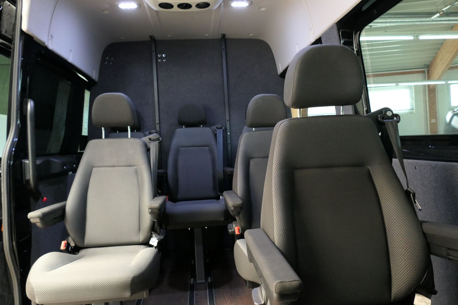 Volkswagen Crafter Kombi 35 MR HD *8-Sitze*AUT*STHZ* foto 13