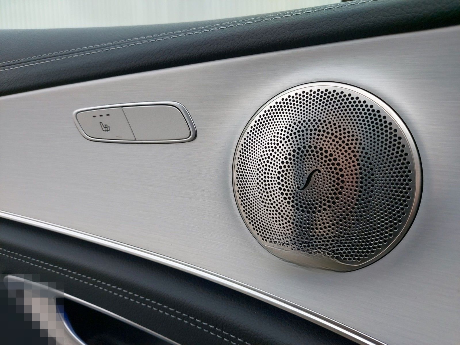 Mercedes-Benz E 400 d 4M*AMG*AHK*DIS+Q*Night*LED*360° foto 14