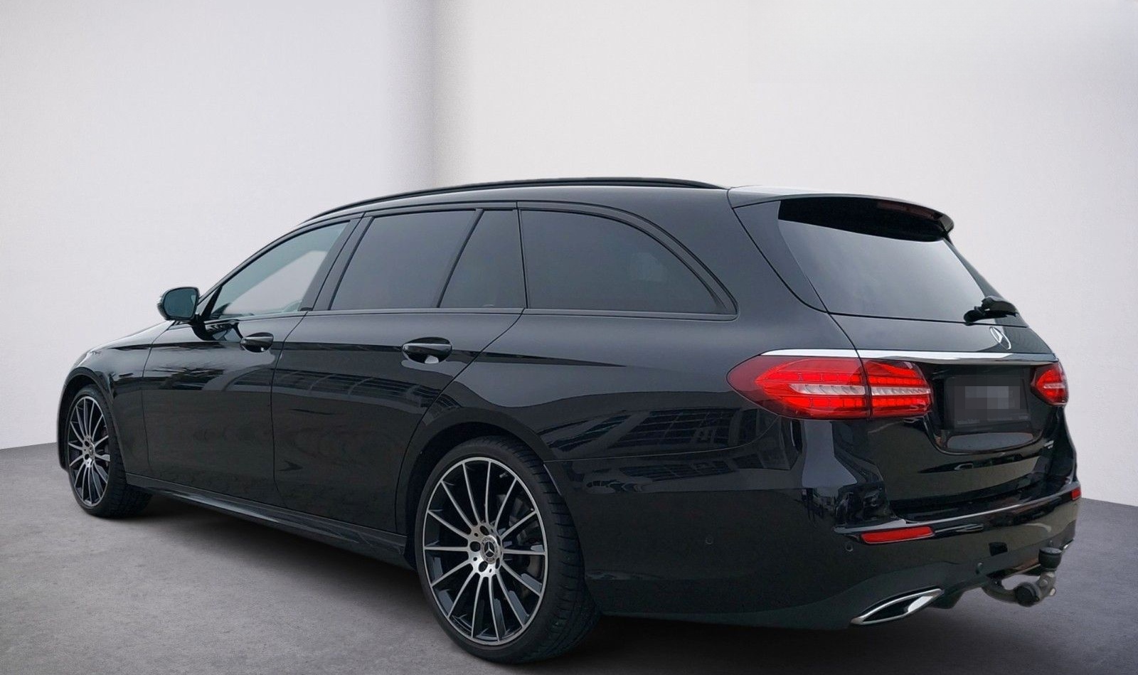 Mercedes-Benz E 400 d 4M*AMG*AHK*DIS+Q*Night*LED*360° foto 3