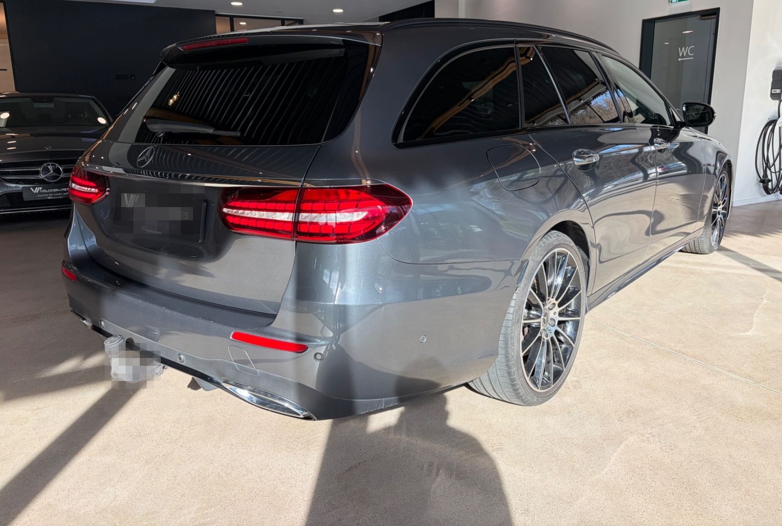 Mercedes-Benz E 400 d 4M T+AMG+AIR+HEADUP+DISTRO+BURM+AHK+360 foto 5