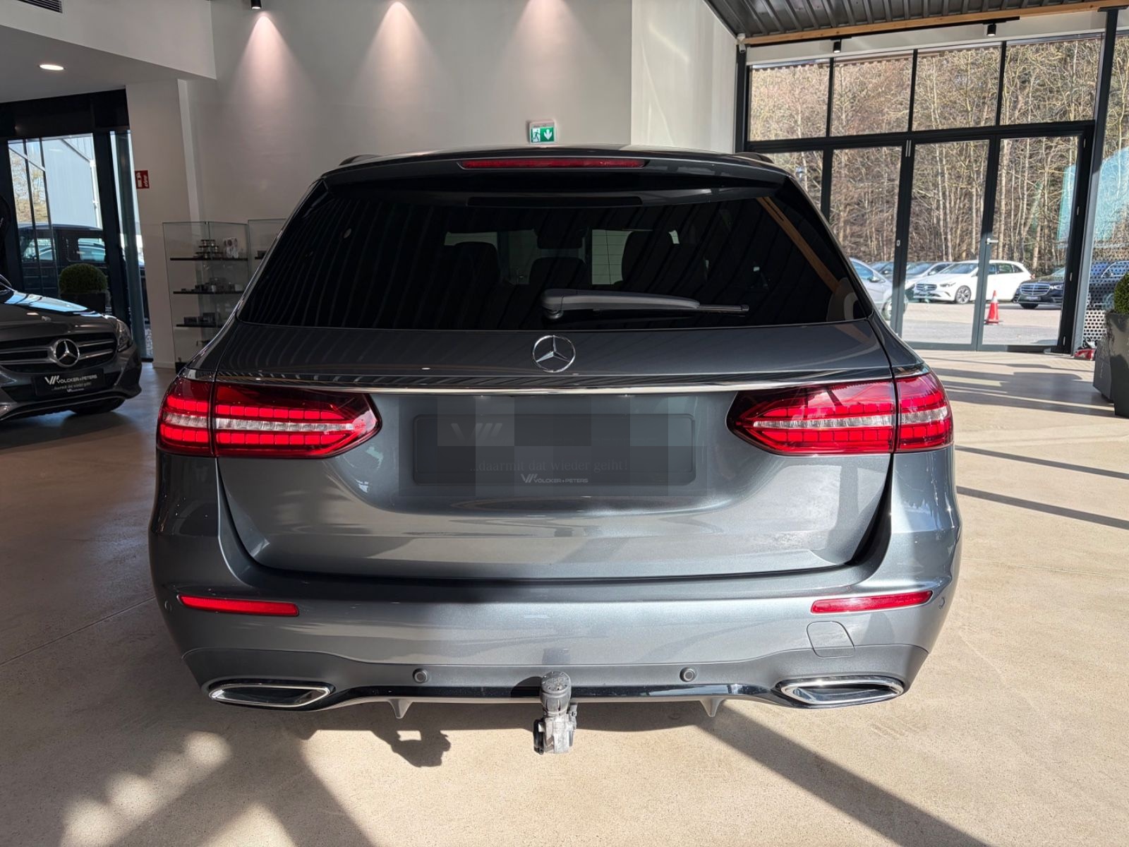 Mercedes-Benz E 400 d 4M T+AMG+AIR+HEADUP+DISTRO+BURM+AHK+360 foto 6