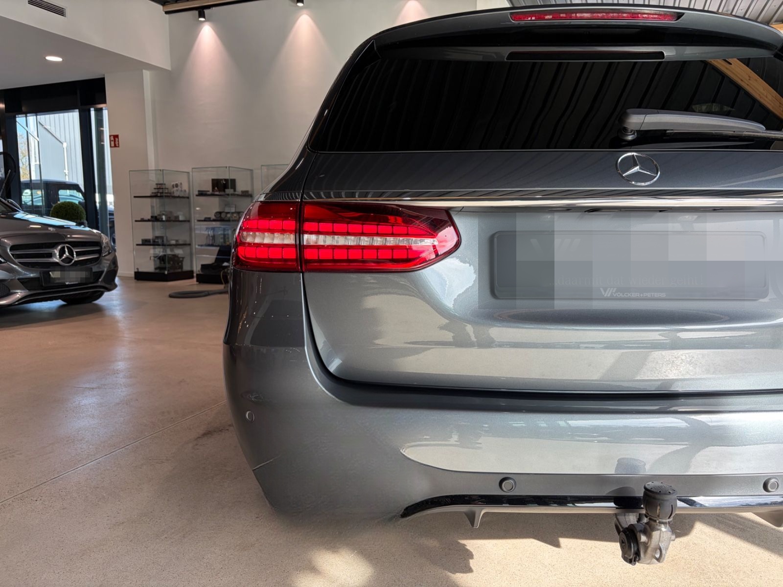 Mercedes-Benz E 400 d 4M T+AMG+AIR+HEADUP+DISTRO+BURM+AHK+360 foto 8