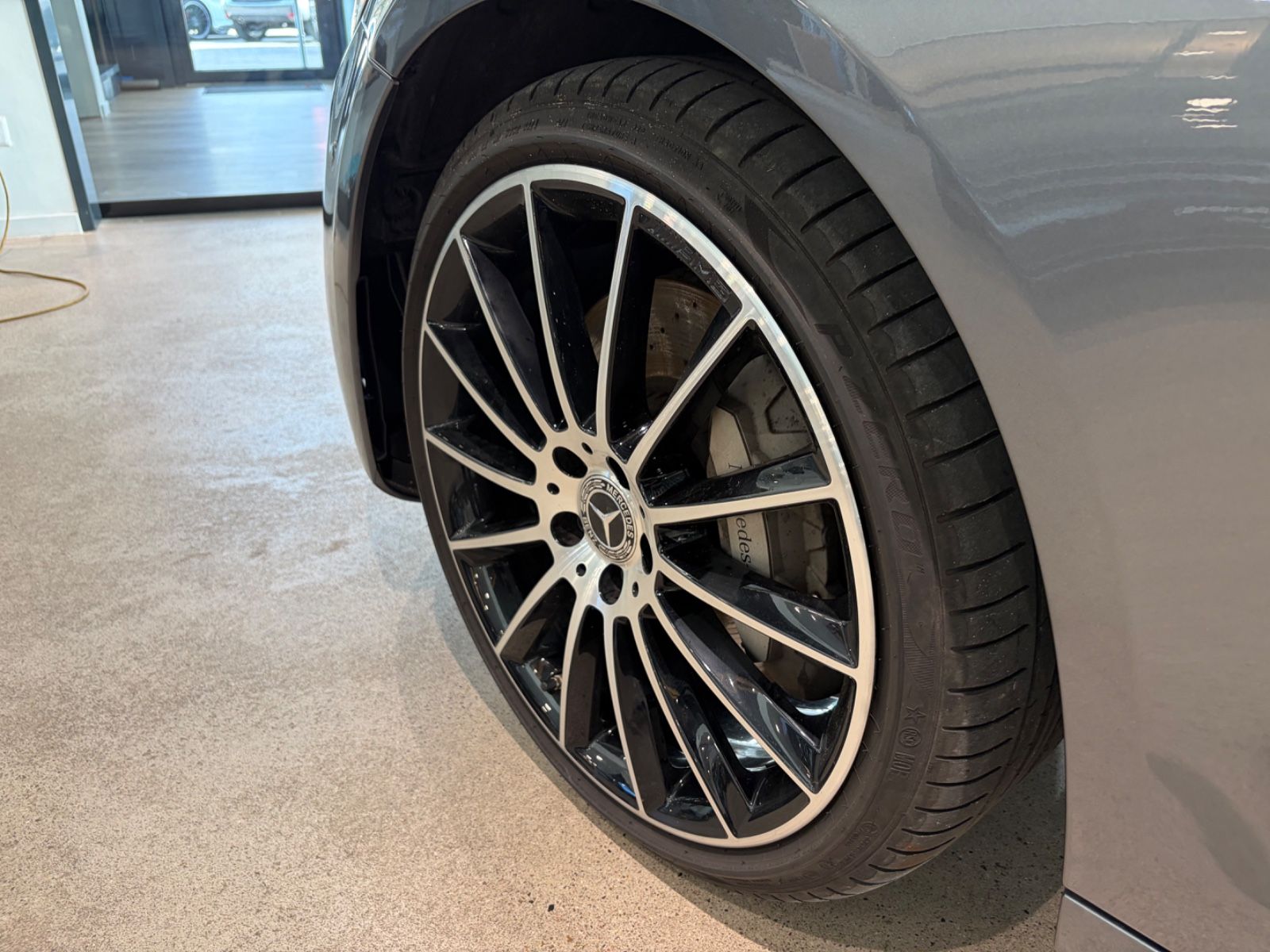 Mercedes-Benz E 400 d 4M T+AMG+AIR+HEADUP+DISTRO+BURM+AHK+360 foto 9