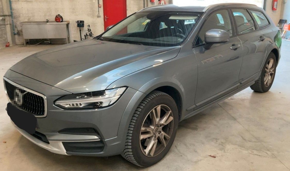 Volvo V90 Cross Country AWD Pano Navi Adaptiv LED