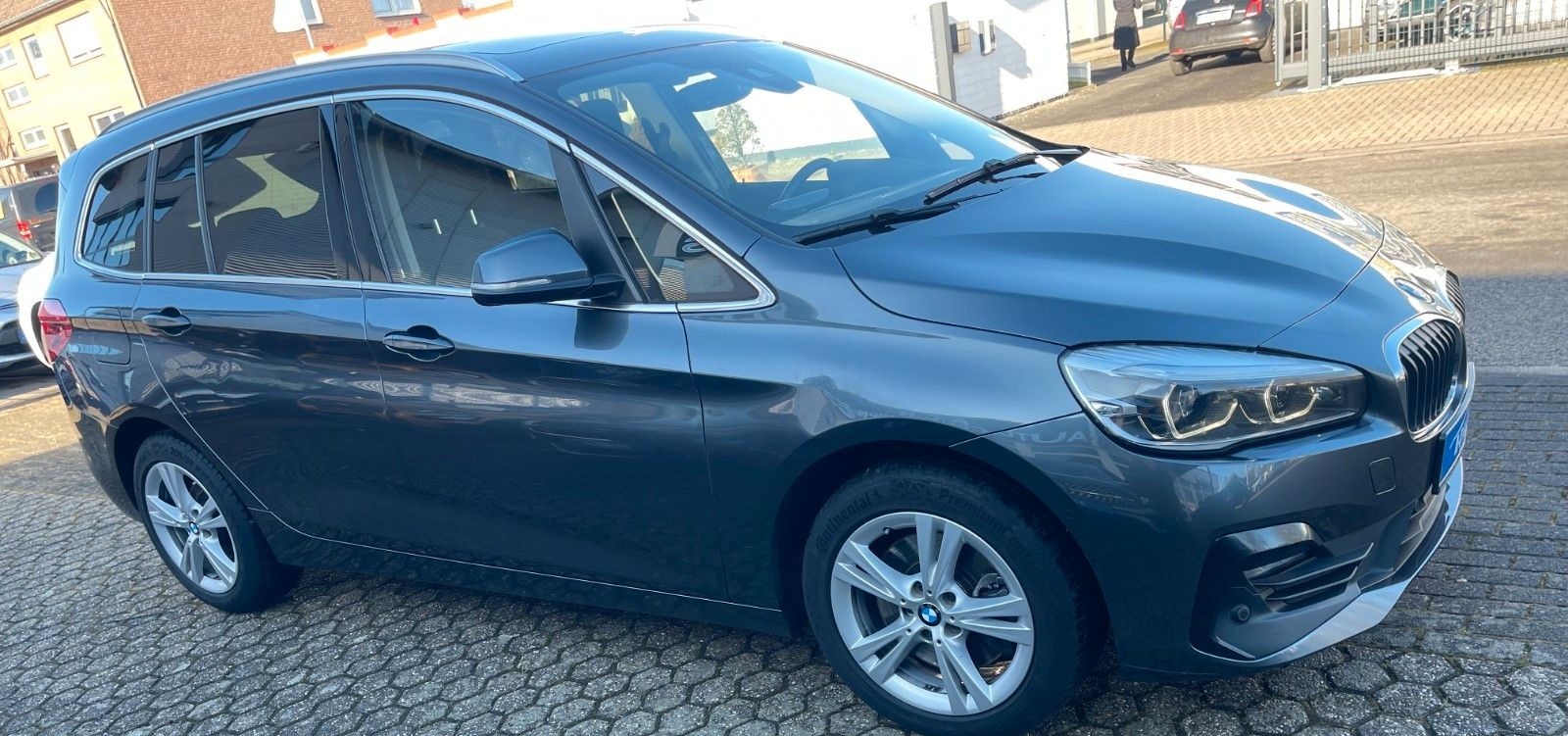 BMW 218 d xDrive Advantage Panorama LED Navi AHK foto 5