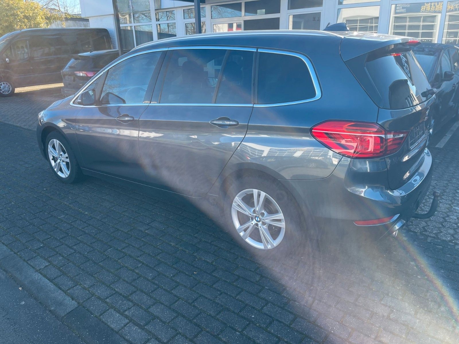 BMW 218 d xDrive Advantage Panorama LED Navi AHK foto 6
