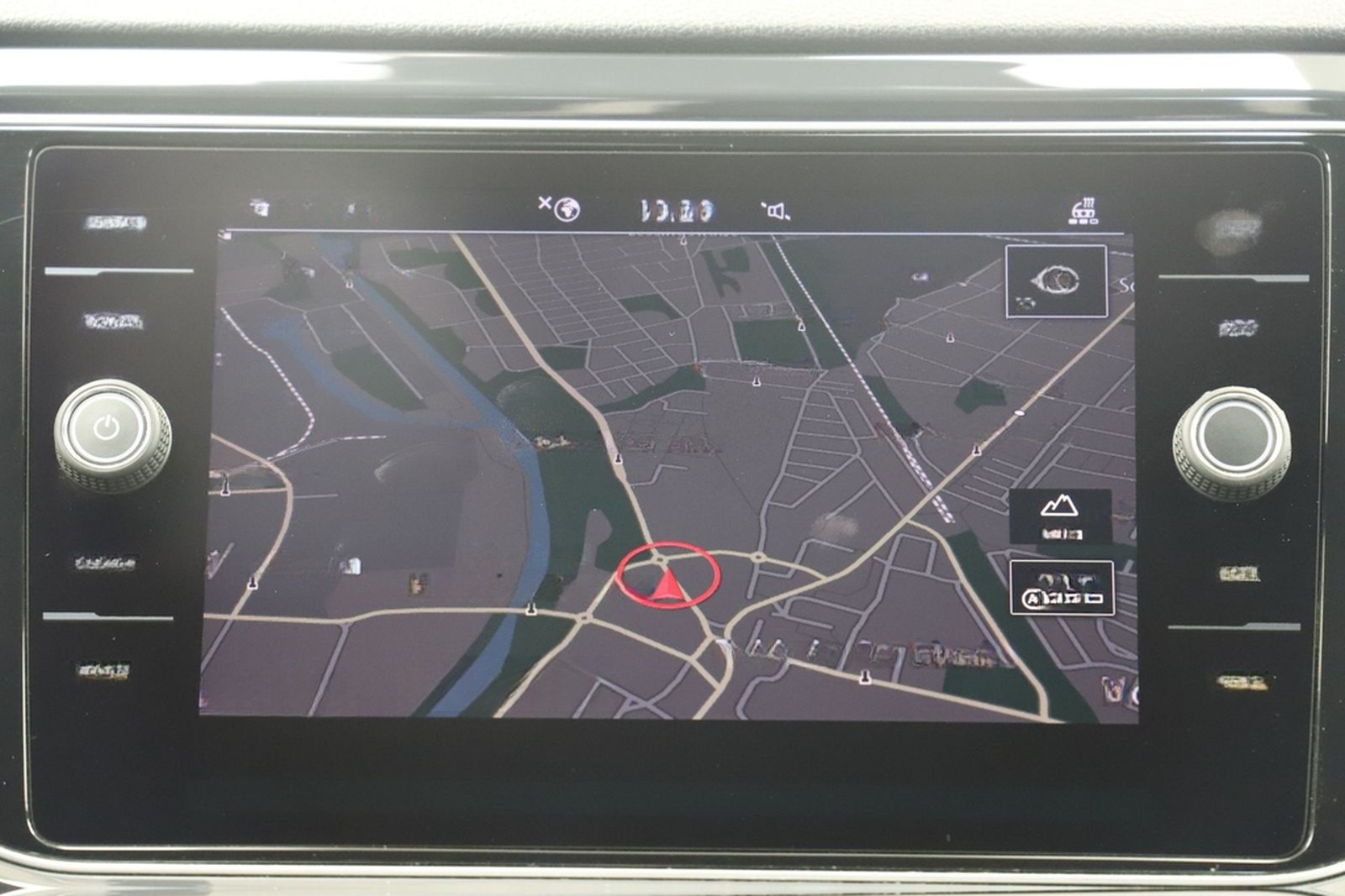 Volkswagen T-Roc 2.0TSI DSG Sport 4Motion Navi Virtual ACC foto 16