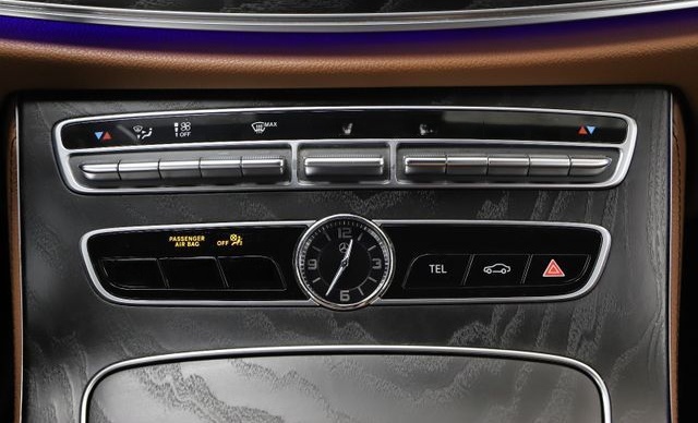 Mercedes-Benz E 200 184PS Cabrio AMG-Line Widescreen ACC MEMOR foto 17