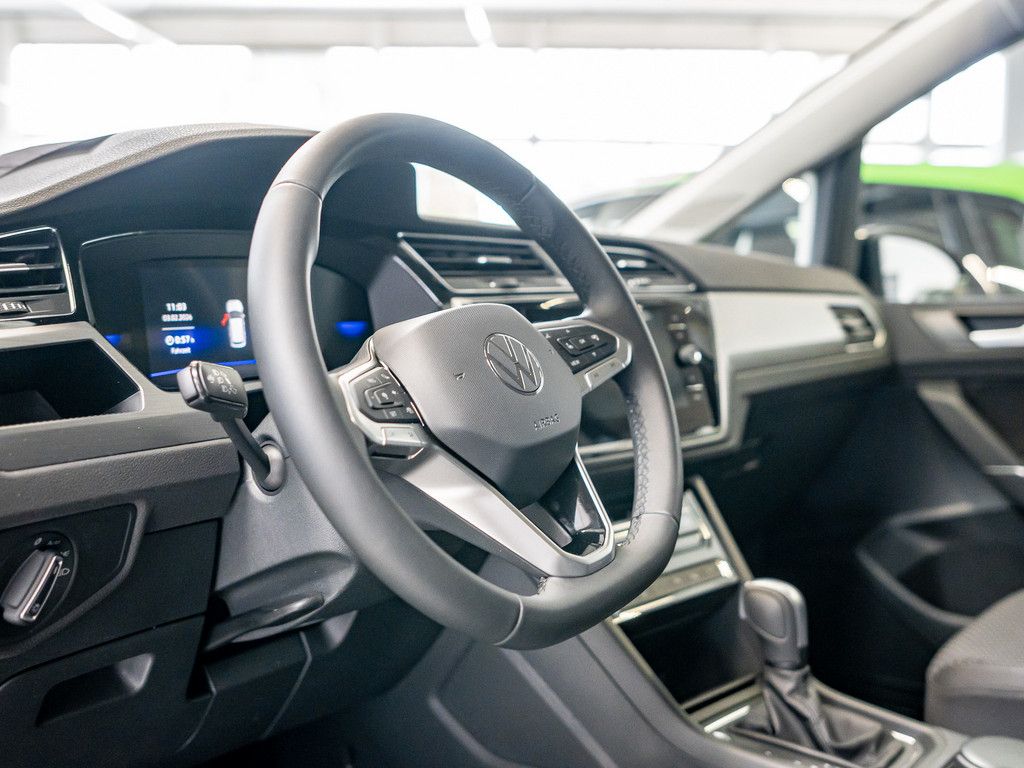 Volkswagen Touran Comfortline 1,5 l TSI DSG AHK 7-SITZER BT foto 22