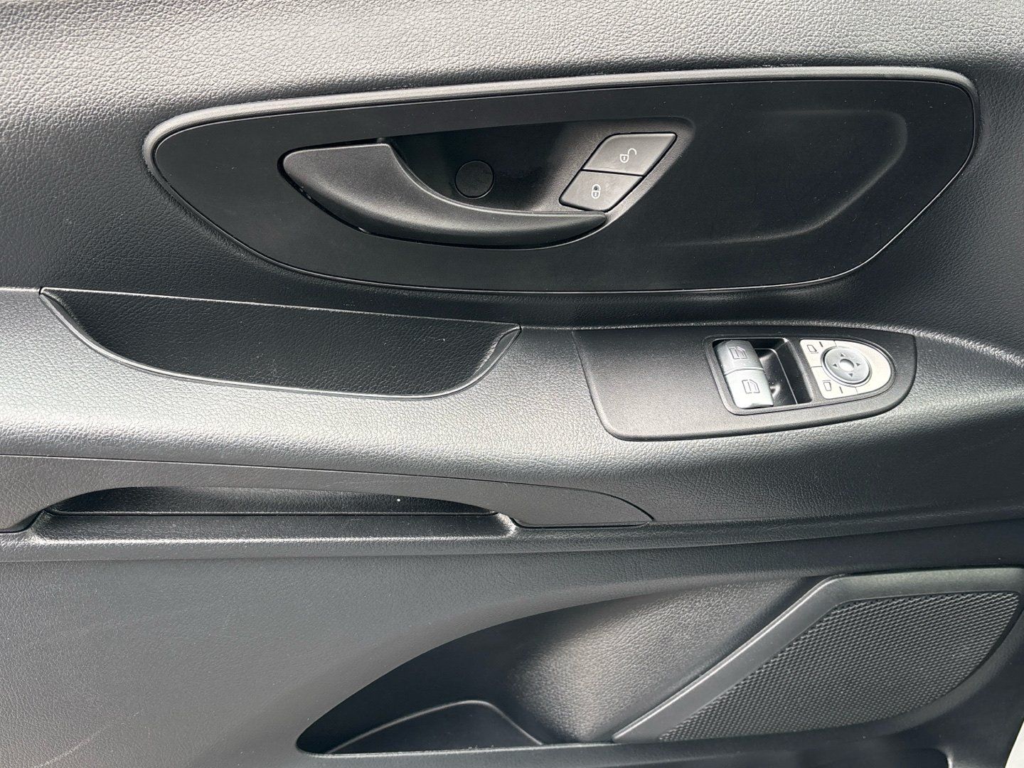 Mercedes-Benz Vito 116 CDI Kasten lang Klima Kamera Navi Holz foto 15