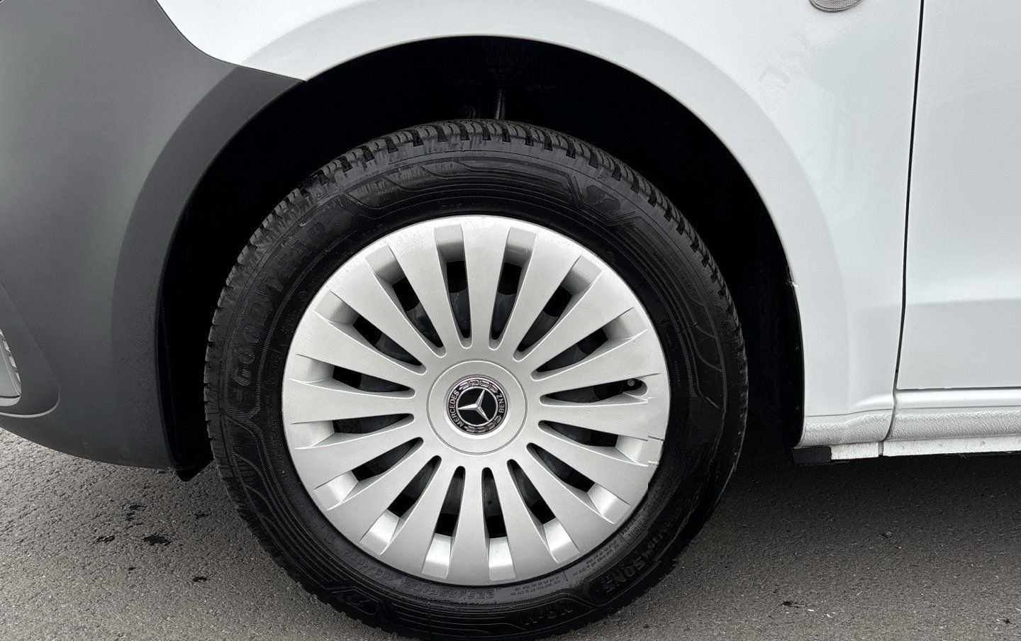 Mercedes-Benz Vito 116 CDI Kasten lang Klima Kamera Navi Holz foto 8