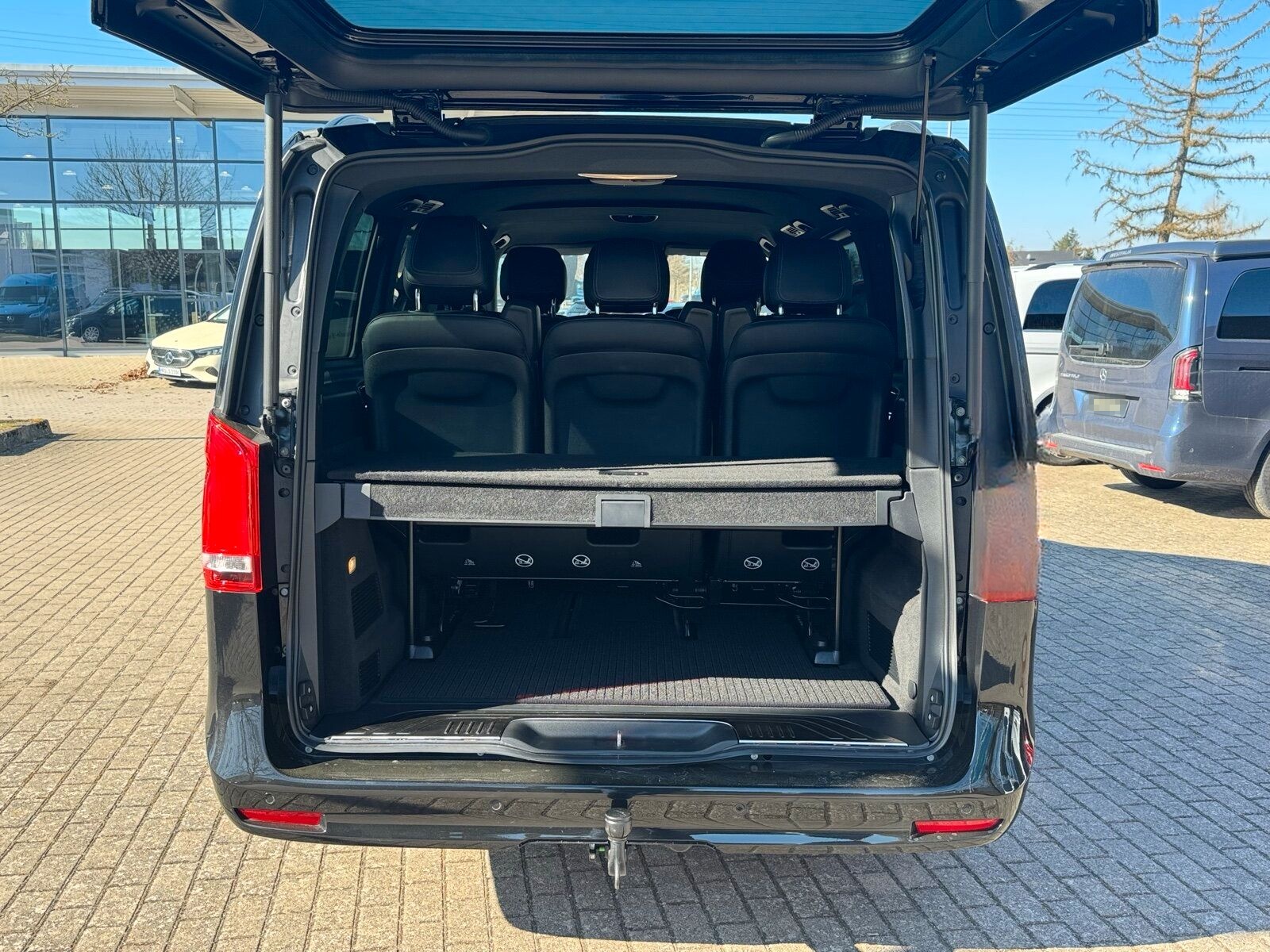 Mercedes-Benz V 300 d AVANTGARDE Lang DISTR. Navi LED AHK foto 19