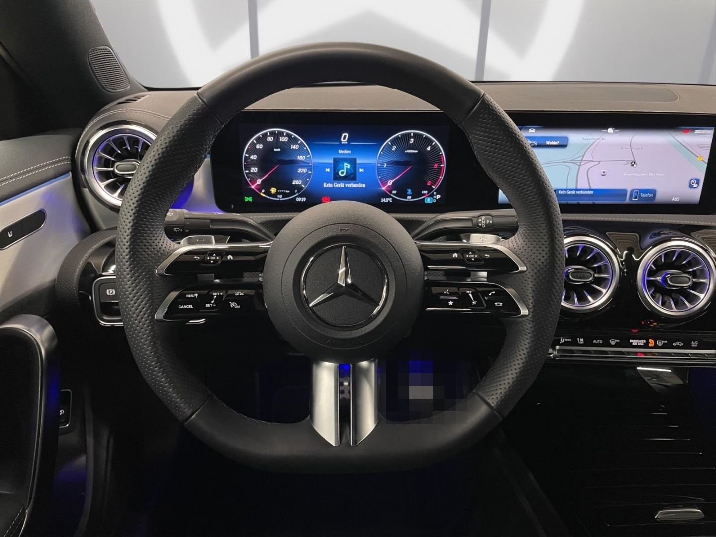 Mercedes-Benz CLA 200 d COUPE AMG NIGHT DISTR MULTIBEAM KAMERA foto 7