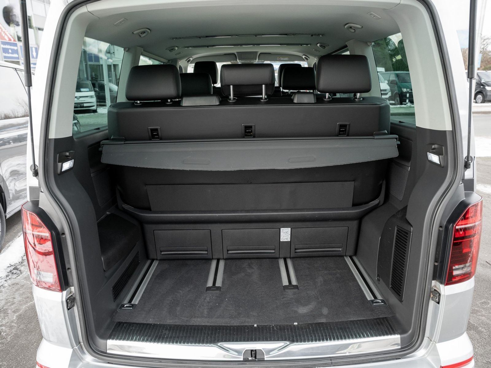 Volkswagen T6.1 Multivan Comfortline  Comf.KR150 TDIAU7 LM foto 23