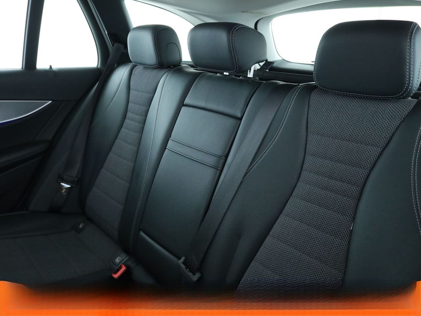 Mercedes-Benz E-Klasse E 200 T Avantgarde Aut.*NAVI*360*SHZ* foto 14
