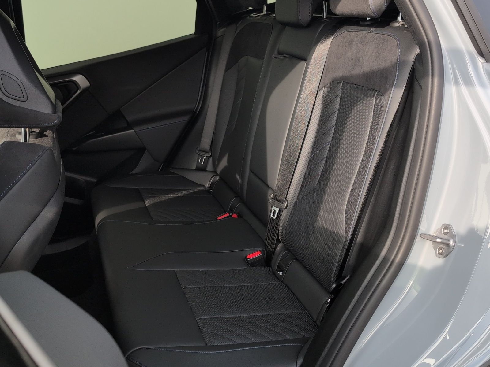 BMW X3 30e xDrive M Sportpaket LenkHZ+AHK+Live Cockp foto 8