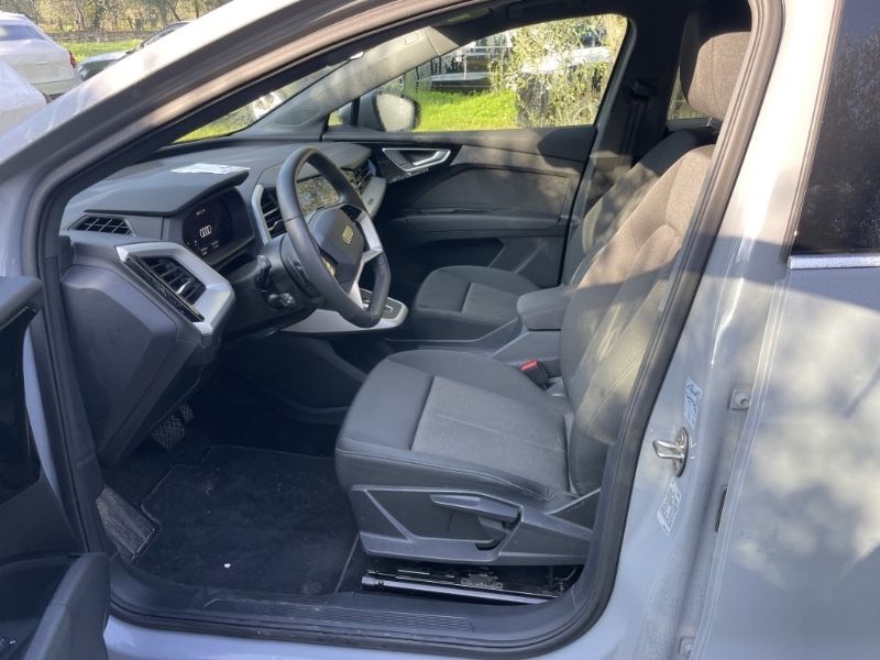Audi Q4 e-tron LED PDC Sitzh Kimaautomatik Tempomat A foto 4