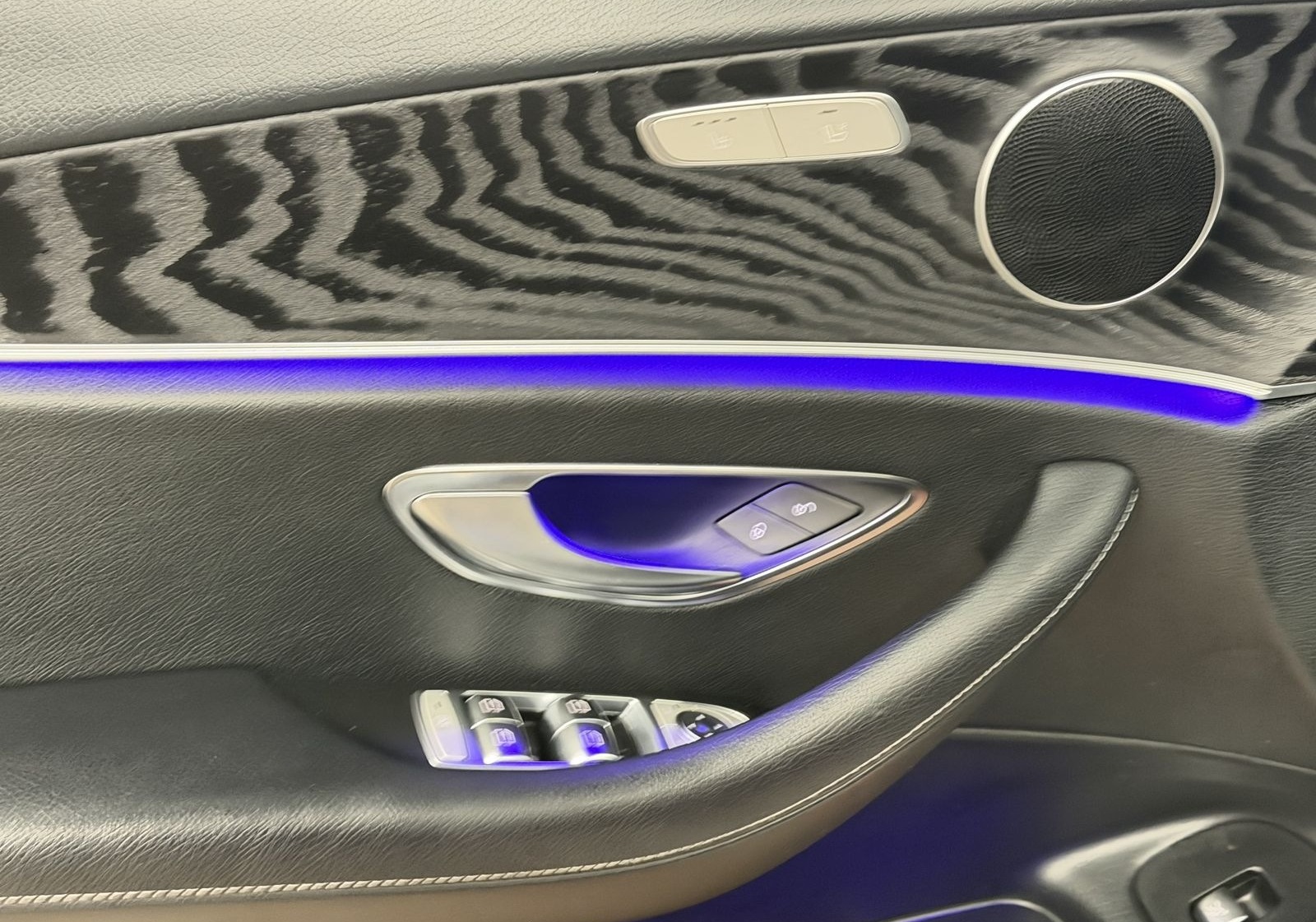 Mercedes-Benz E 250 9G-TR Avantgarde | LED | RFK | AMBIENTE foto 18